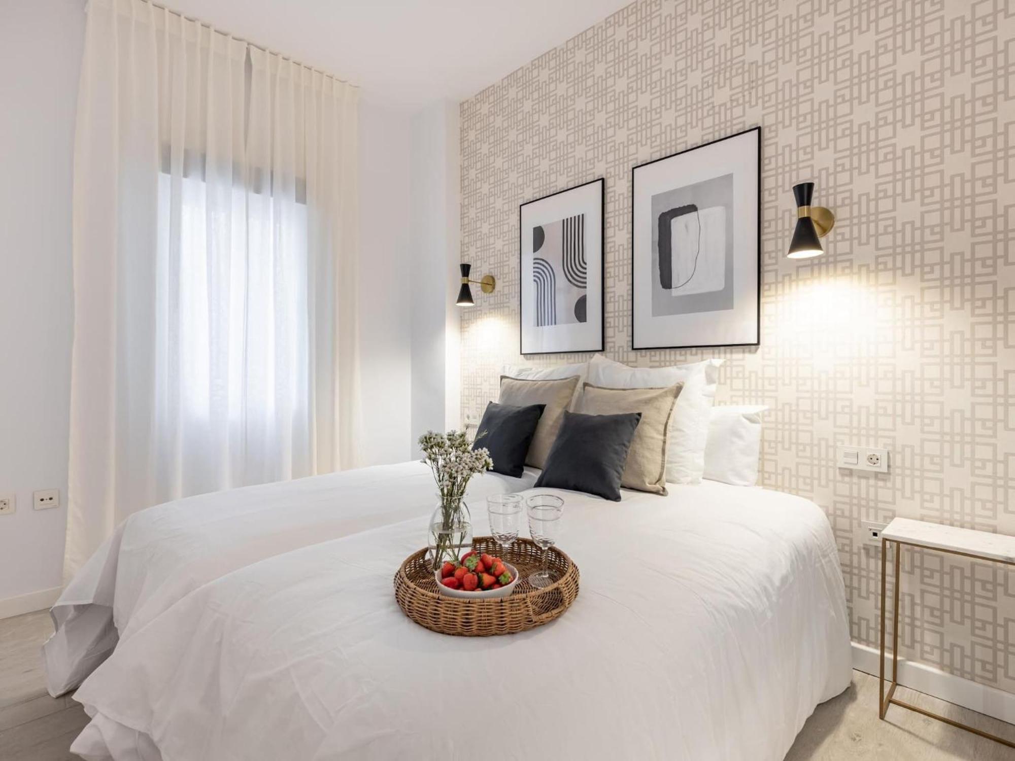 Central Stylish And Elegant 1 & 2 Bedroom Apartments III Granada Eksteriør bilde