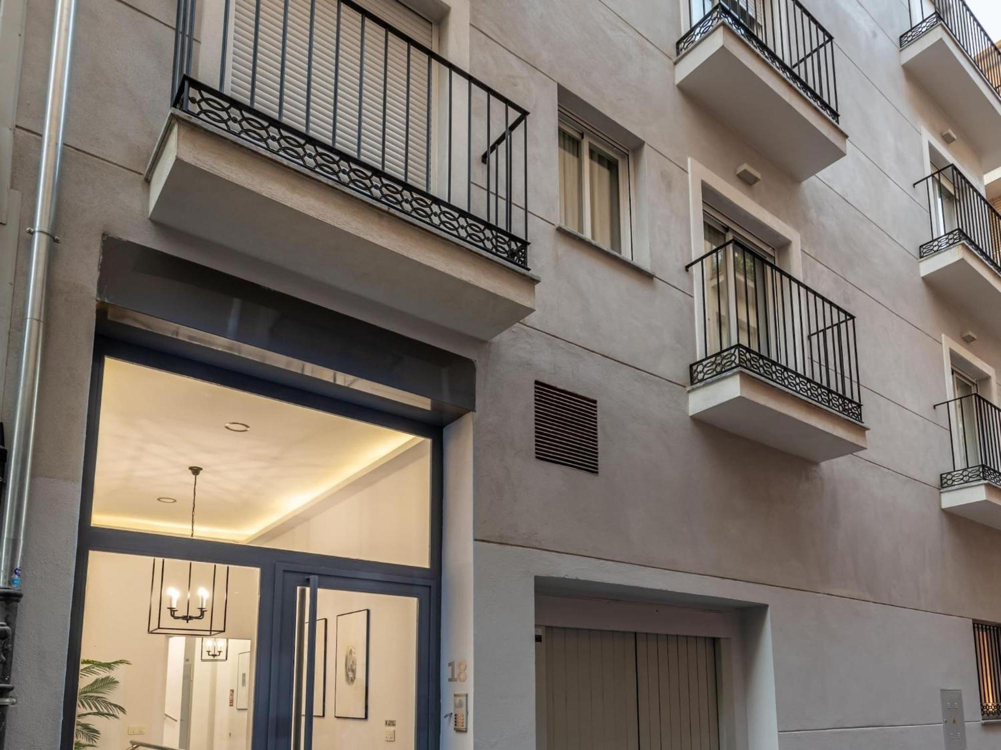 Central Stylish And Elegant 1 & 2 Bedroom Apartments III Granada Eksteriør bilde